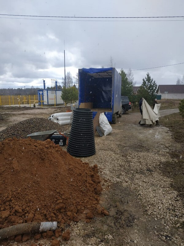Фото-19, установки септиков и автономных канализаций на загородных участках
